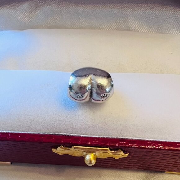 Pandora .925 Sterling Silver Heart Charm - Picture 4 of 6